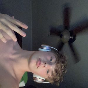 Meet your Posher, Ethan